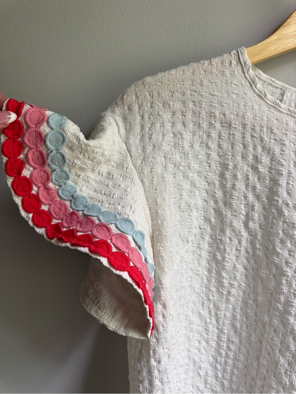 THML White Textured Short Sleeve Top with Pink & Blue Trim - Picture 2 of 10